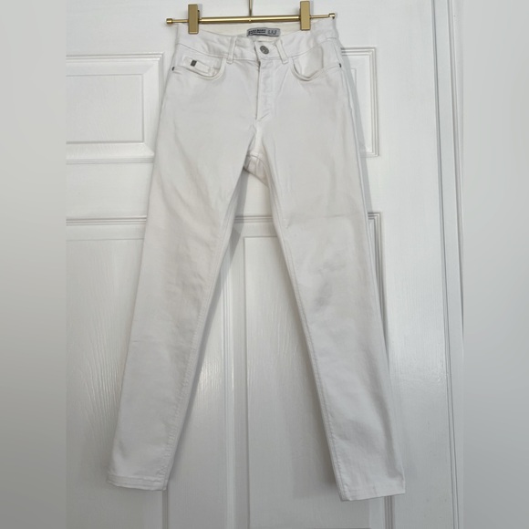 ZARA White Jeans - Picture 1 of 11